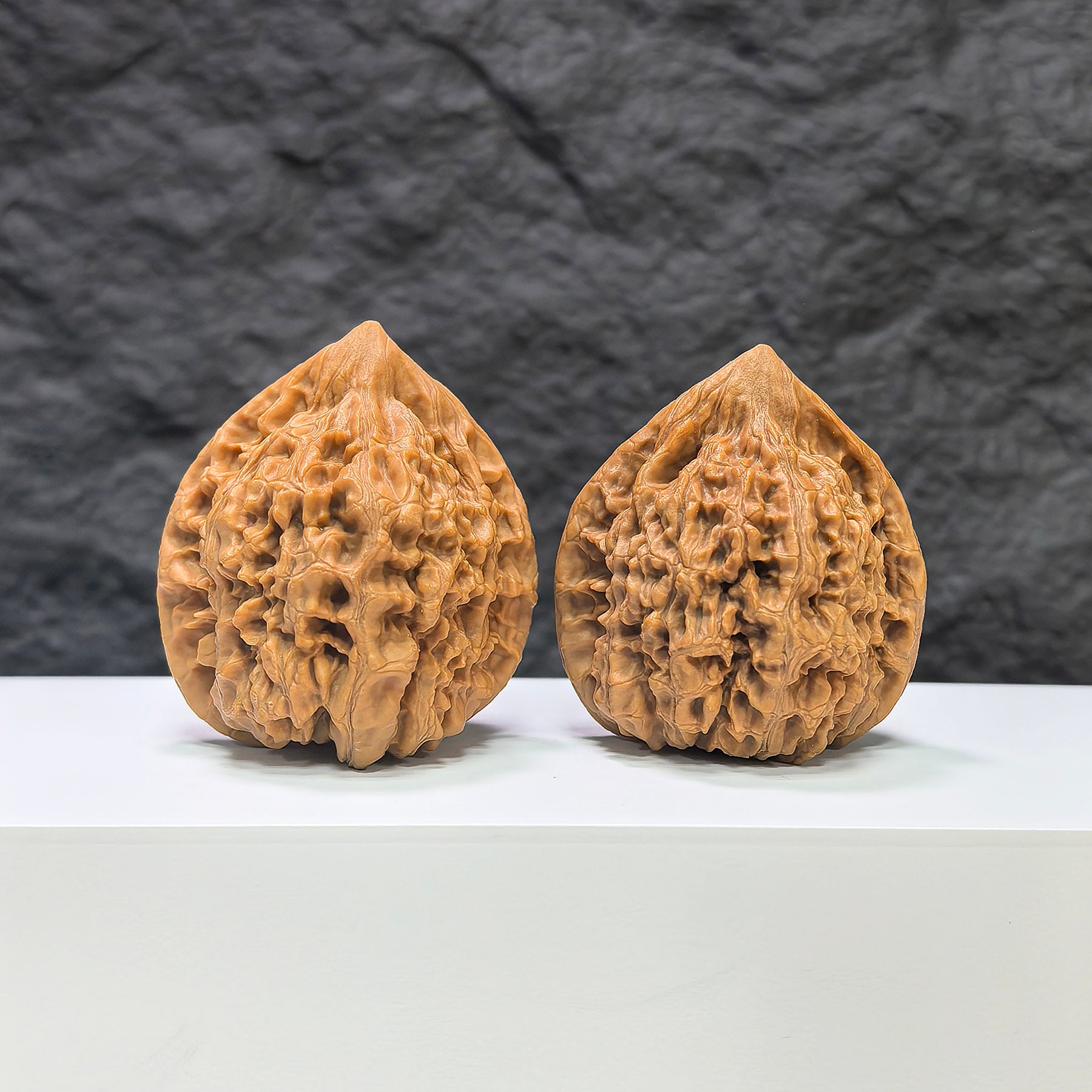 Wenwan Art Concave Base Peach Heart official hat-shaped walnut, deep-base Wenwan walnut pair, 43mm x 40mm, collectible art piece