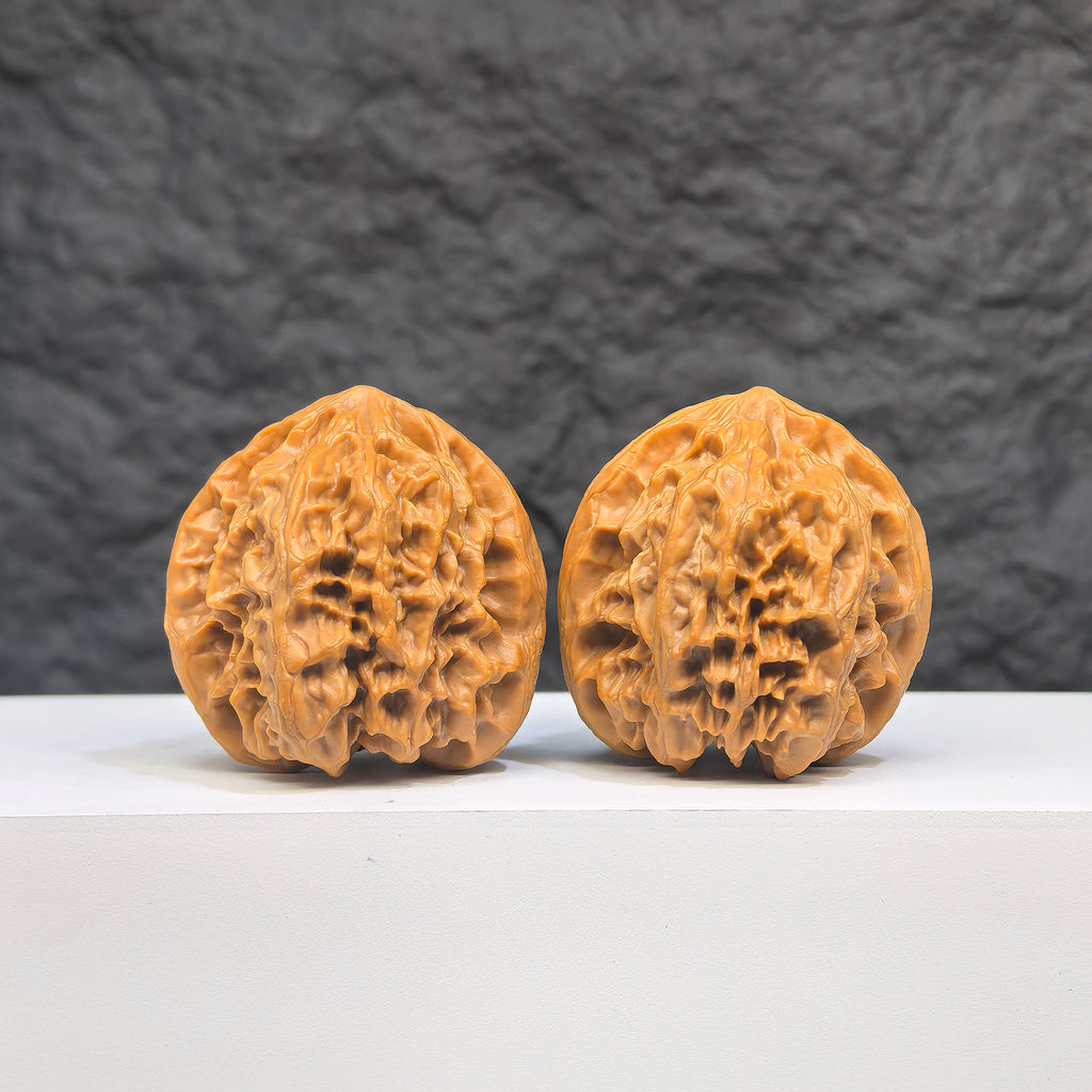 Selected grade Wild Bison Walnut, Wenwan Art Wenwan Walnut, 3.8x3.7cm, smooth polished natural walnut for Chinese cultural collectibles.