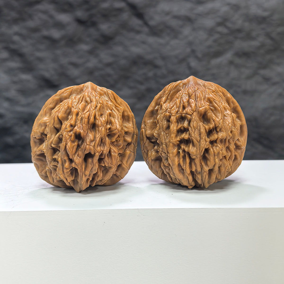 Wenwan Art Wheat Ear Tiger Head Classic Wenwan Walnut pair, 42mm x 49mm, featuring detailed tiger head and wheat ear design.
