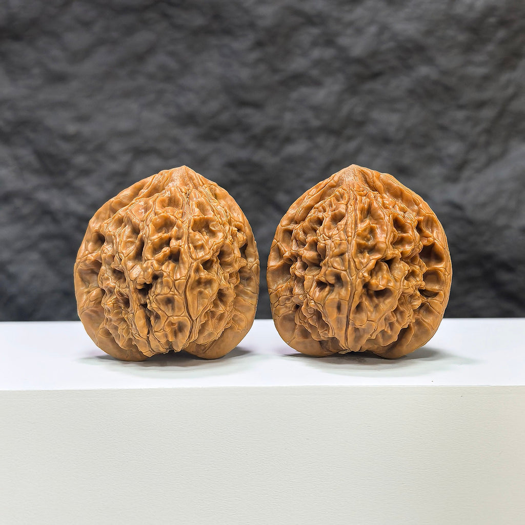 【收藏級】水龍紋 文玩核桃 (3.9 × 4.1cm) | [Collector's Grade] Water Dragon Texture Walnut (3.9 × 4.1cm) - SKU: SLW-1C2
