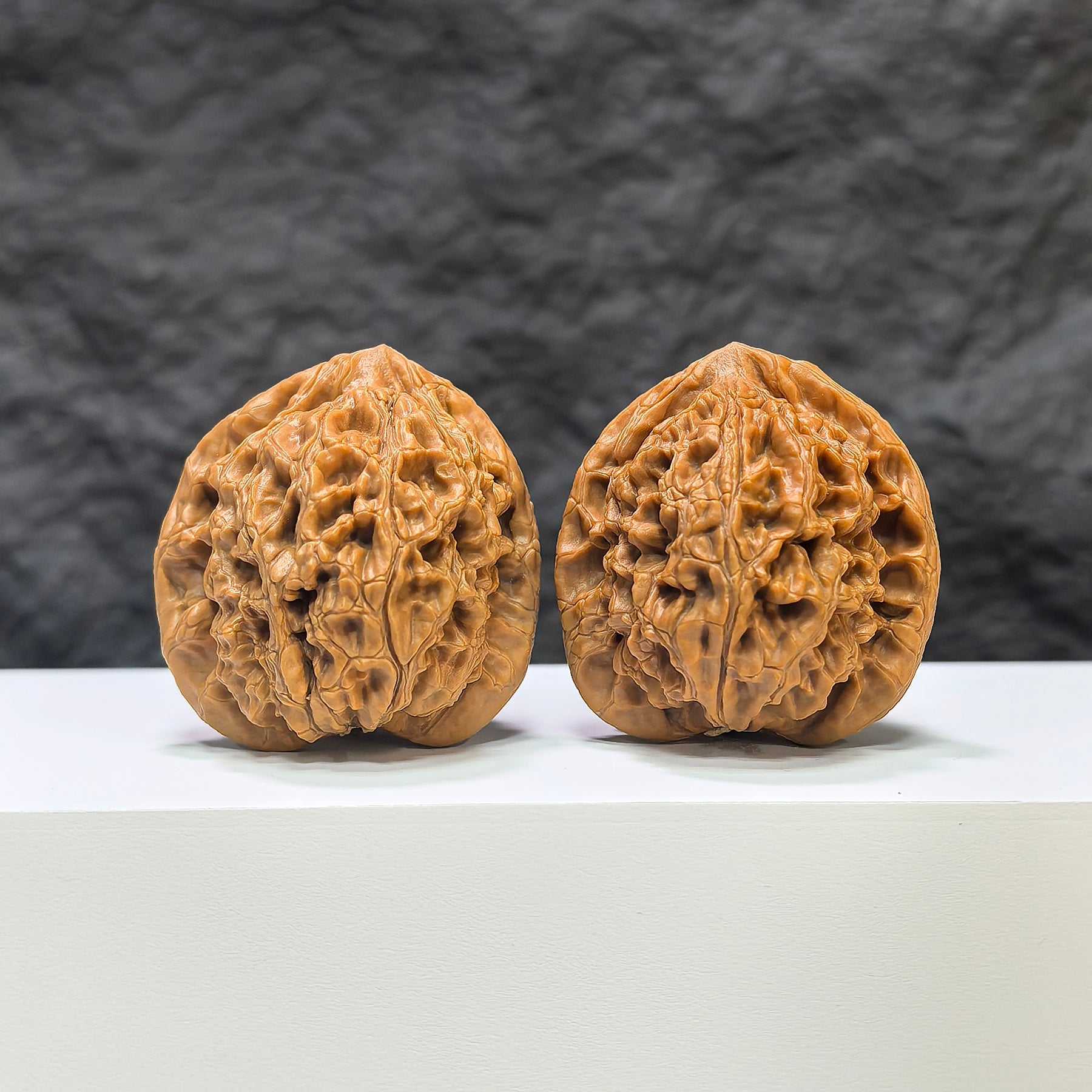 【收藏級】水龍紋 文玩核桃 (3.9 × 4.1cm) | [Collector's Grade] Water Dragon Texture Walnut (3.9 × 4.1cm) - SKU: SLW-1C2