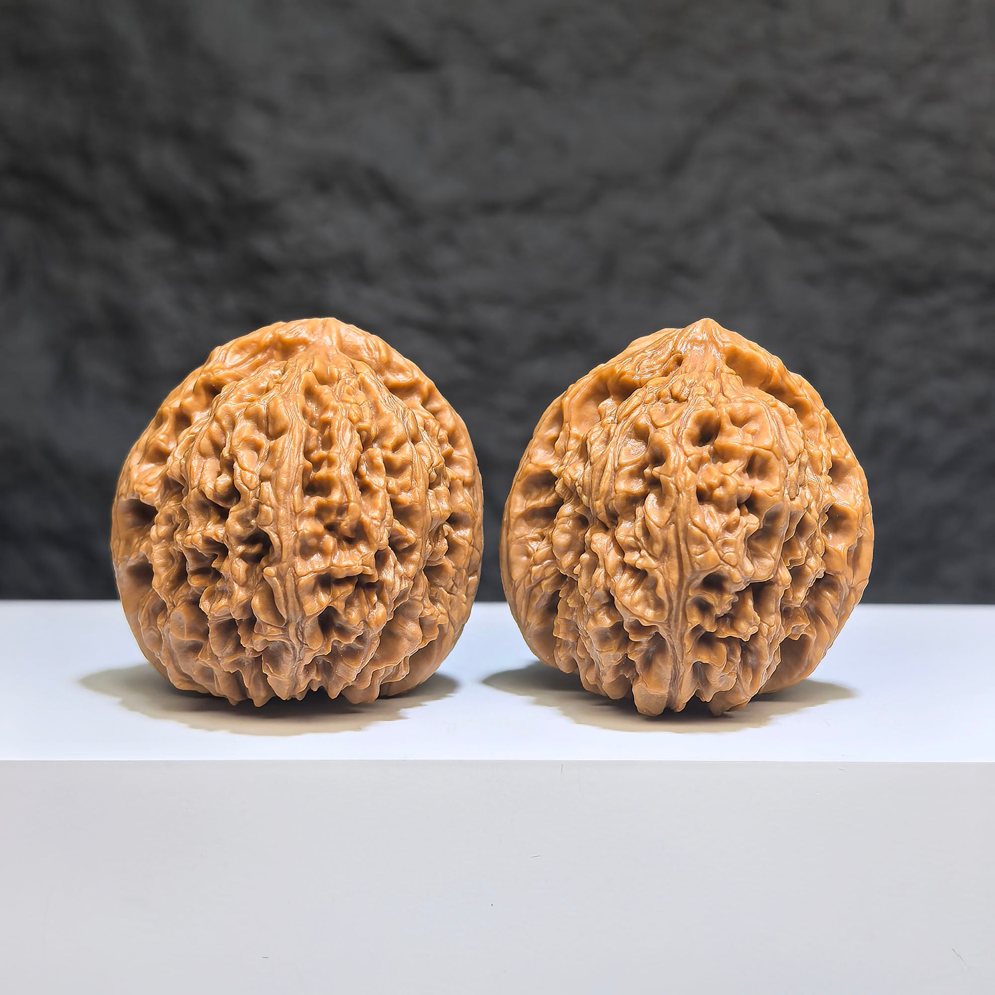 【收藏級】桃心凹底南疆石 文玩核桃 (3.9 × 4.1cm) | [Collector's Grade] Peach Heart Concave Base Nanjiangstone Walnut (3.9 × 4.1cm) - SKU: TXBDNJS-1Z3