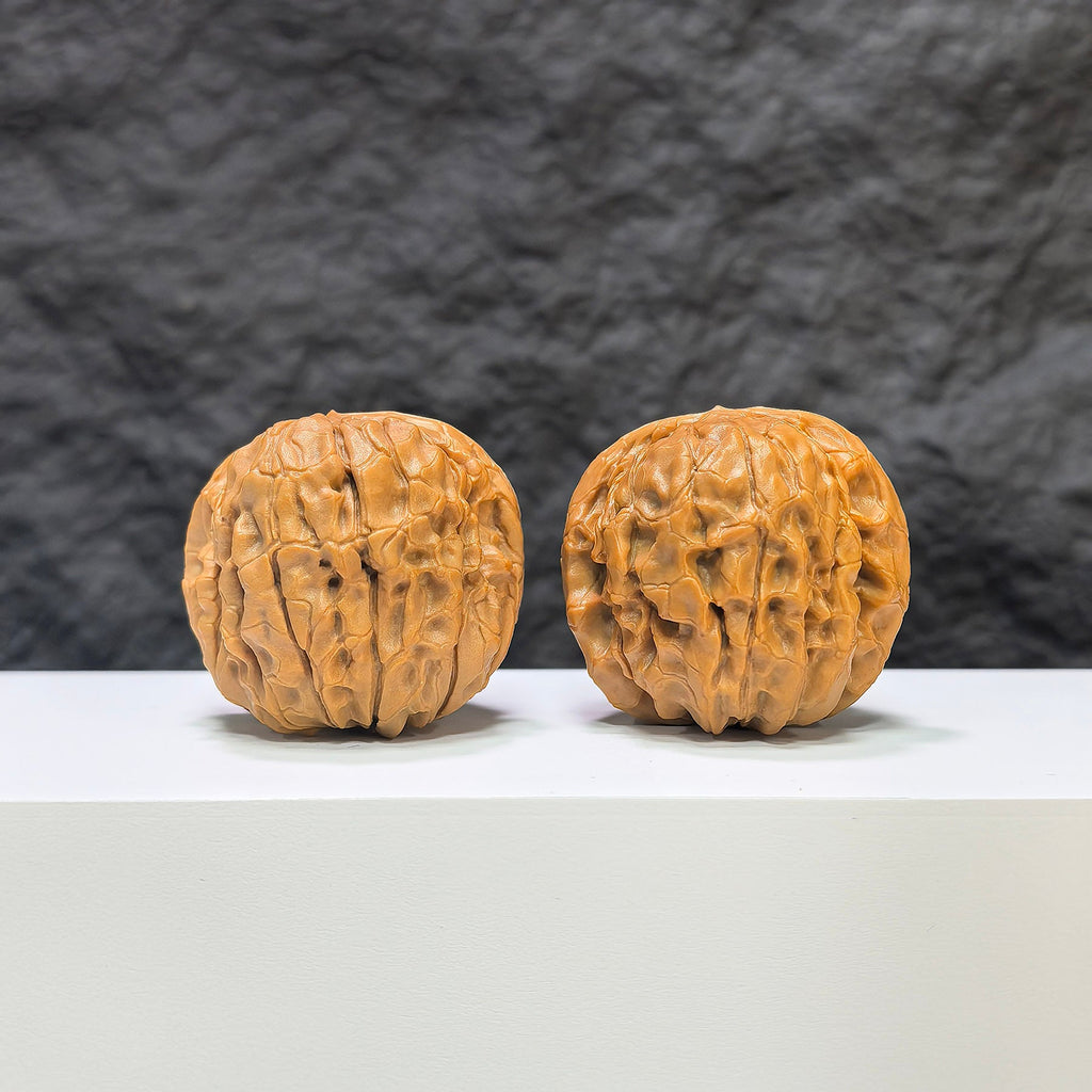 【收藏級】甲骨文 文玩核桃 (4.0 × 3.8cm) | [Collector's Grade] Oracle Bone Script Walnut (4.0 × 3.8cm) - SKU: JGW-1B1