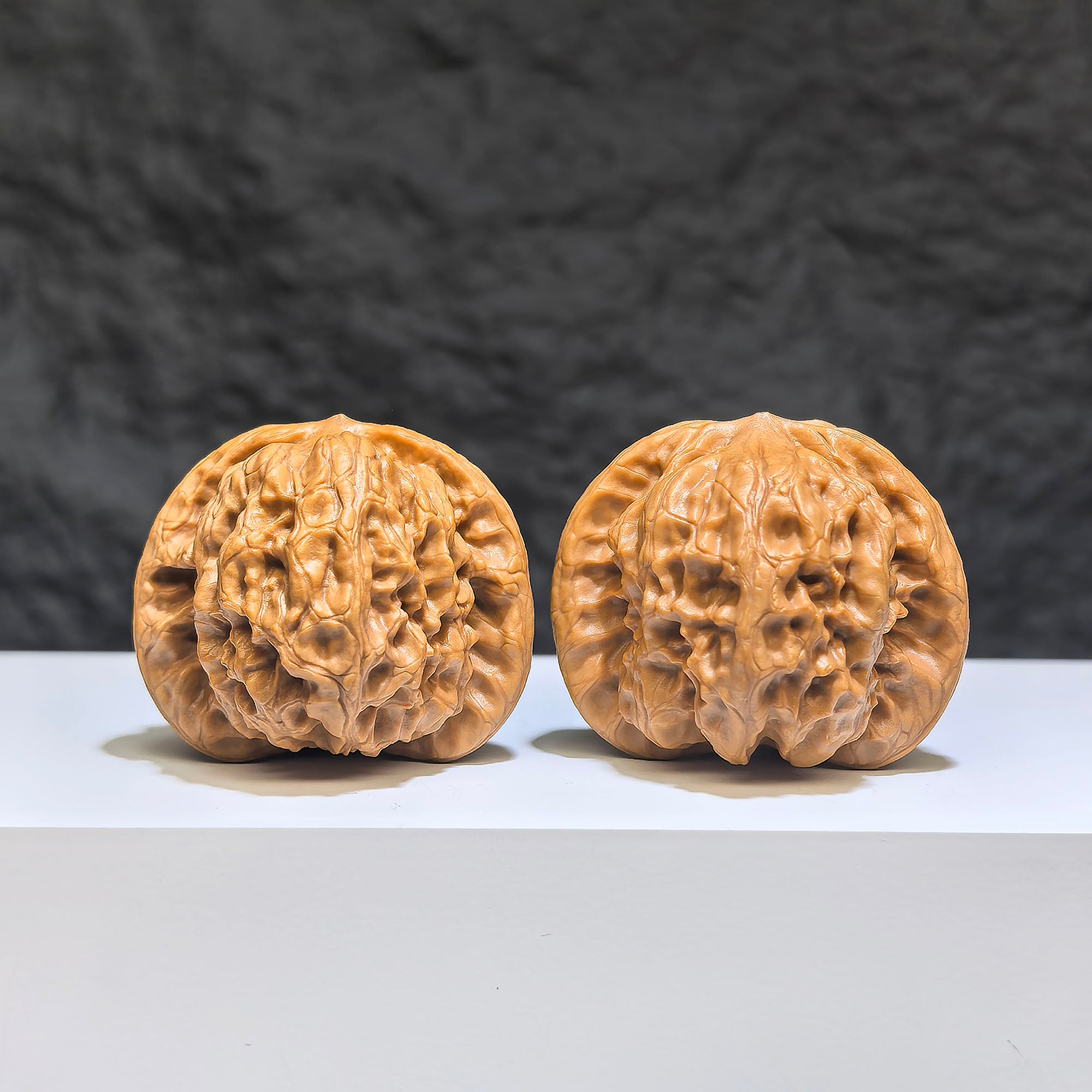 【收藏級】野狼 文玩核桃 (4.0 × 3.9cm) | [Collector's Grade] Wild Wolf Walnut (4.0 × 3.9cm) - SKU: YL-1Z4