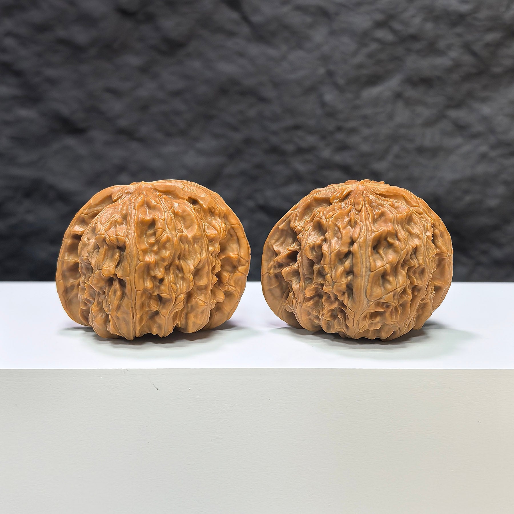 【收藏級】球形白獅子 文玩核桃 (4.4 × 4.3cm) | [Collector's Grade] Spherical White Lion Walnut (4.4 × 4.3cm) - SKU: BSZ-1A1