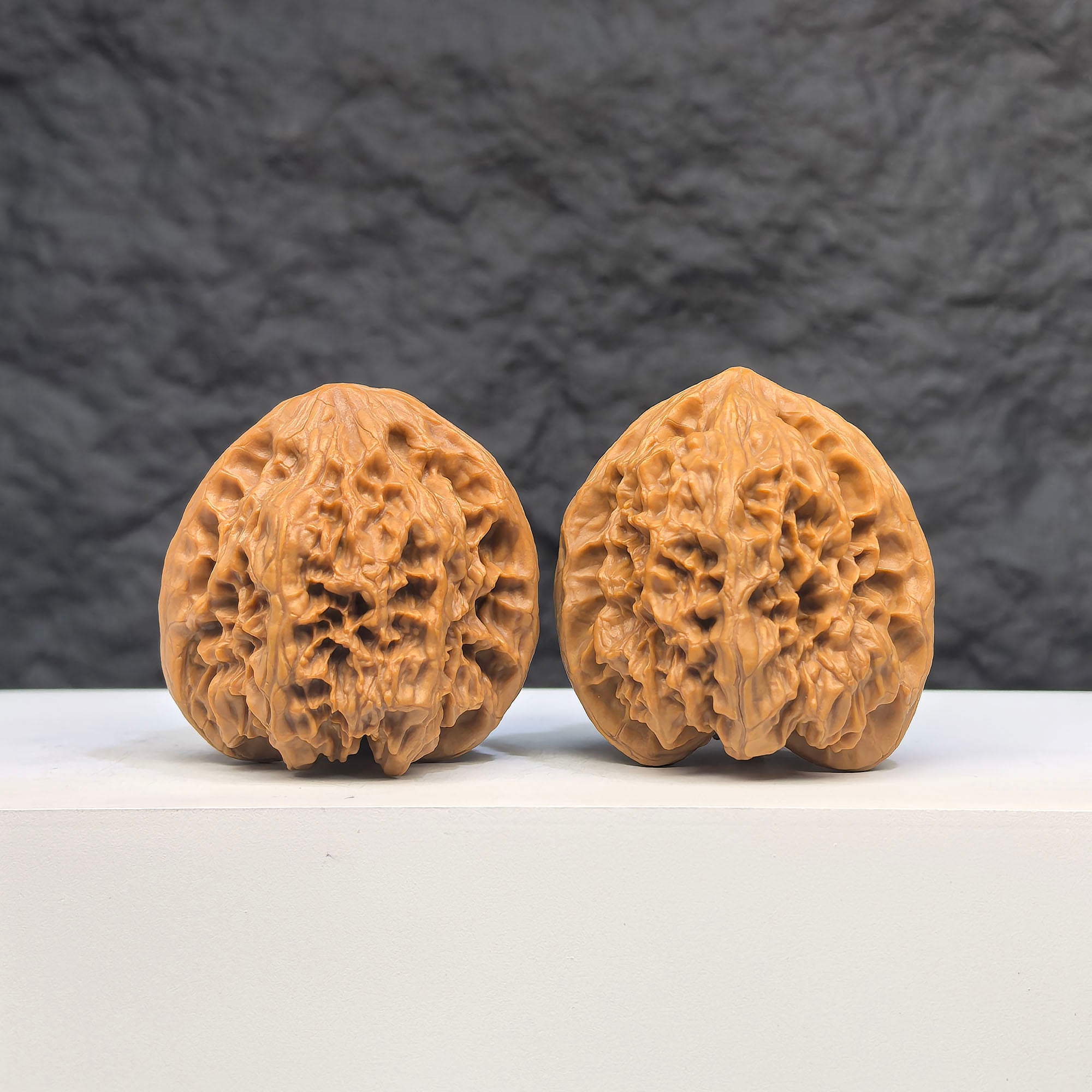 Selected grade Wild Bison Walnut from Wenwan Art, showing a 3.8x3.6cm natural Wenwan walnut with intricate grain details.