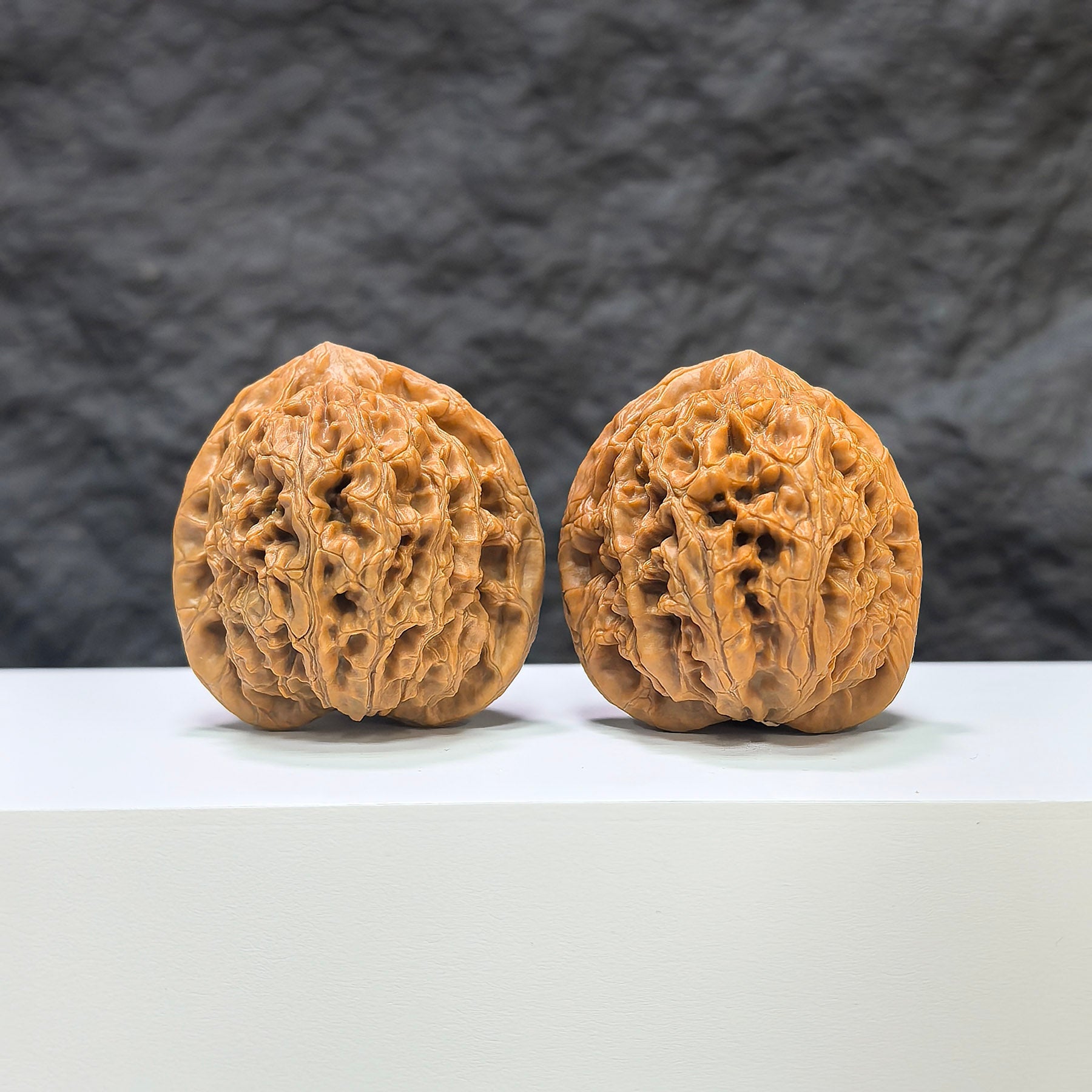 【收藏級】水龍紋 文玩核桃 (3.9 × 4.1cm) | [Collector's Grade] Water Dragon Texture Walnut (3.9 × 4.1cm) - SKU: SLW-1C2