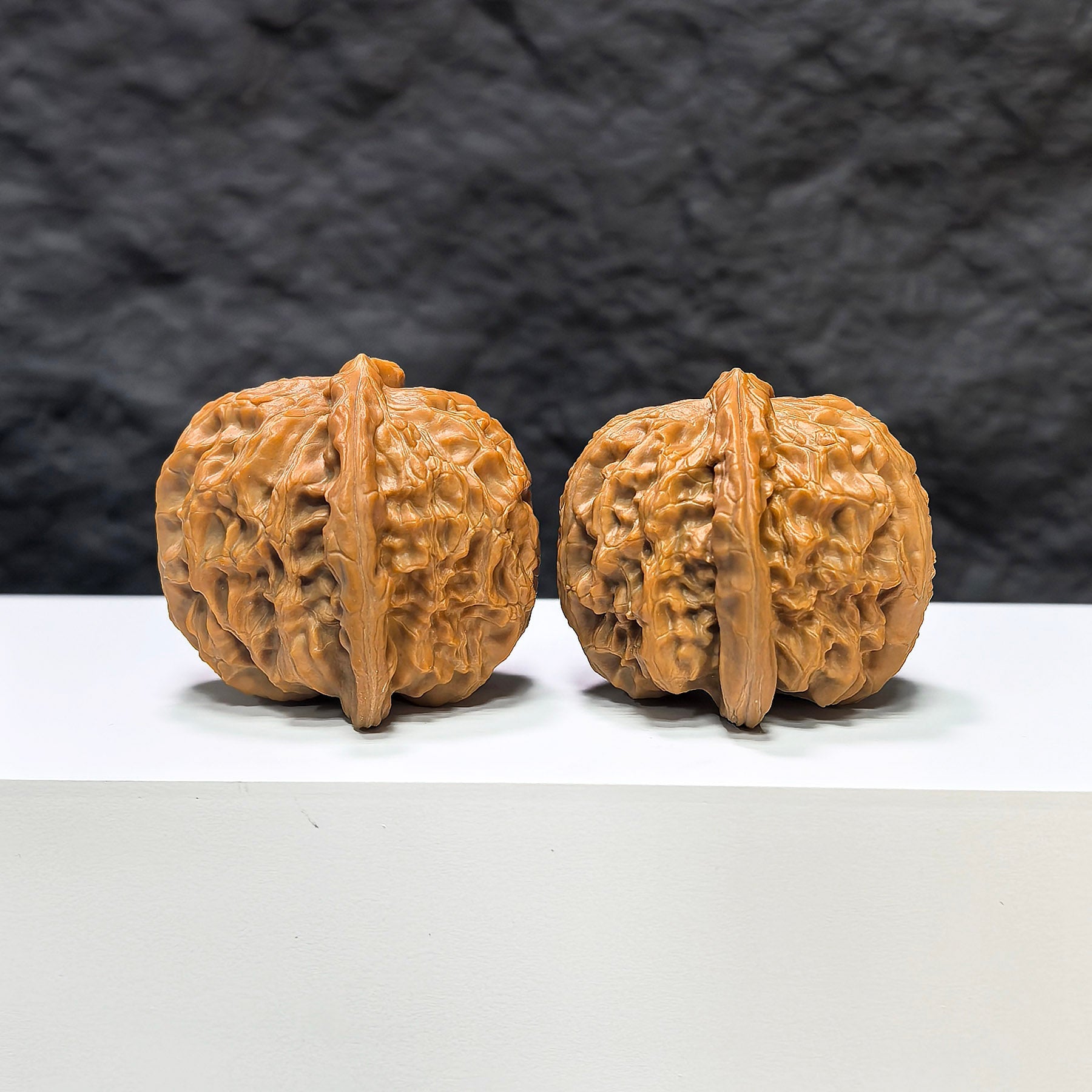【收藏級】球形白獅子 文玩核桃 (4.1 × 4.1cm) | [Collector's Grade] Spherical White Lion Walnut (4.1 × 4.1cm) - SKU: BSZ-1A0