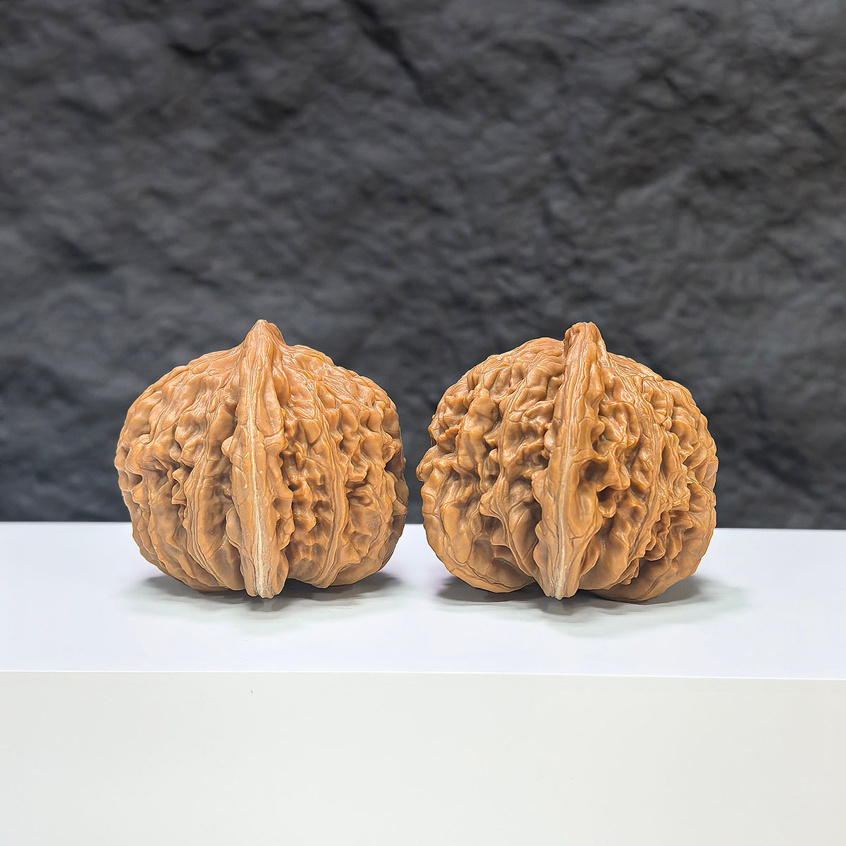 Pair of Sizuolou Wenwan walnuts from Wenwan Art, classic 41mm x 42mm walnut art pieces with intricate natural patterns.