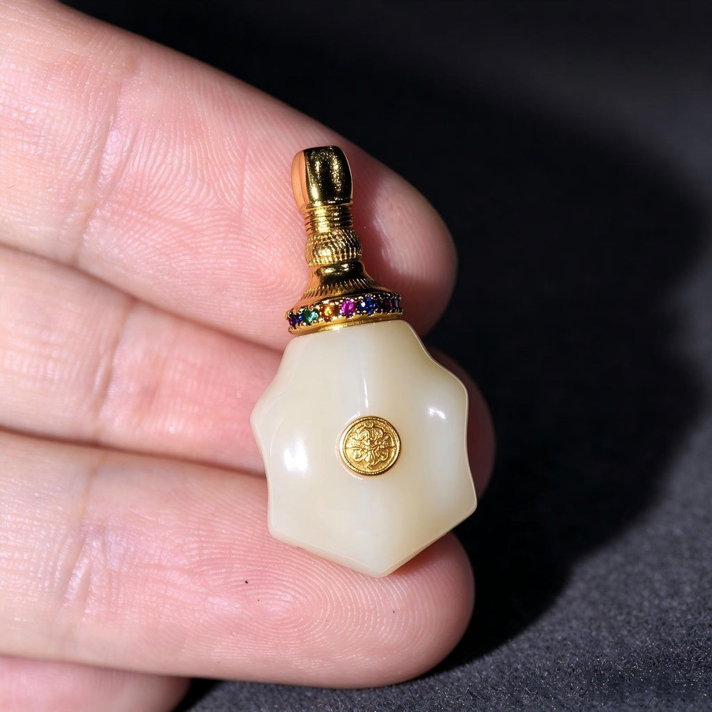ST-21 | White Guru Bead with Copper Detail - 13.3 mm