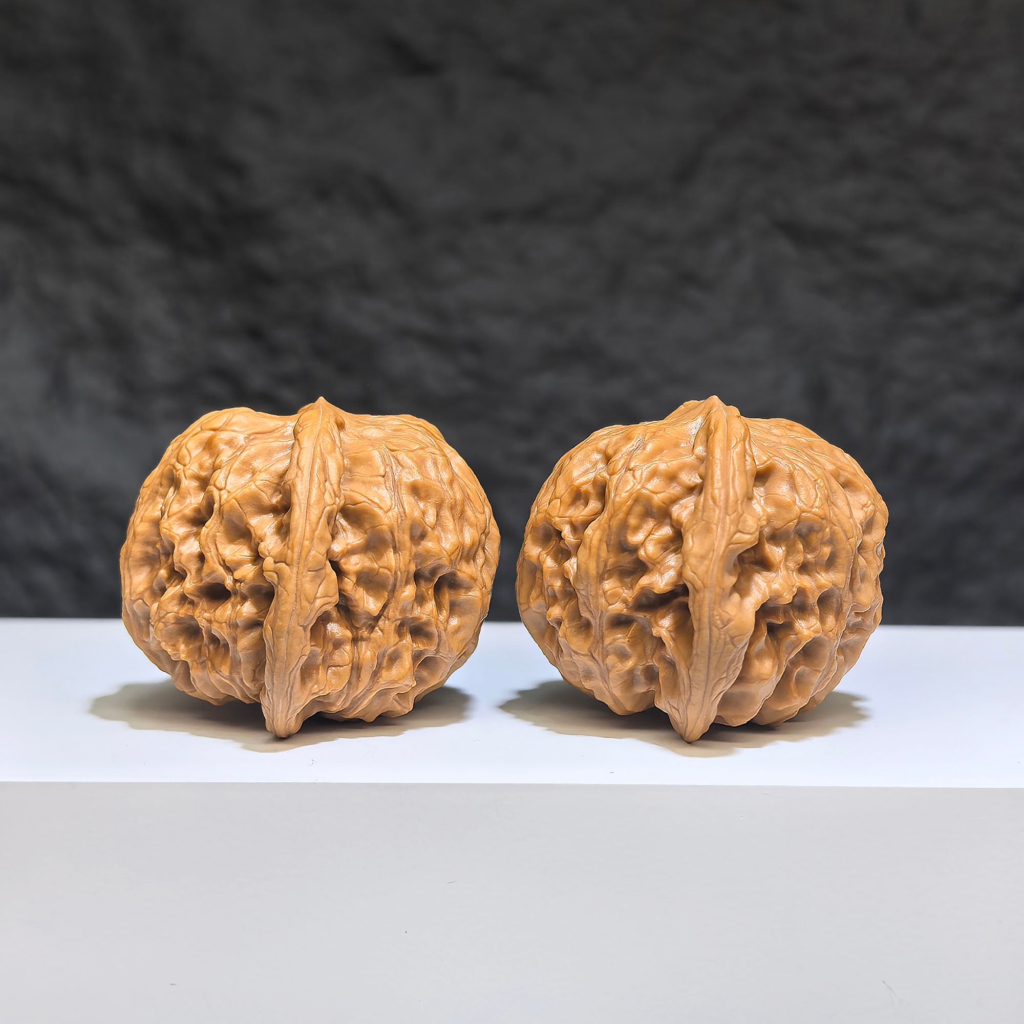 【收藏級】野狼 文玩核桃 (4.0 × 3.9cm) | [Collector's Grade] Wild Wolf Walnut (4.0 × 3.9cm) - SKU: YL-1Z4