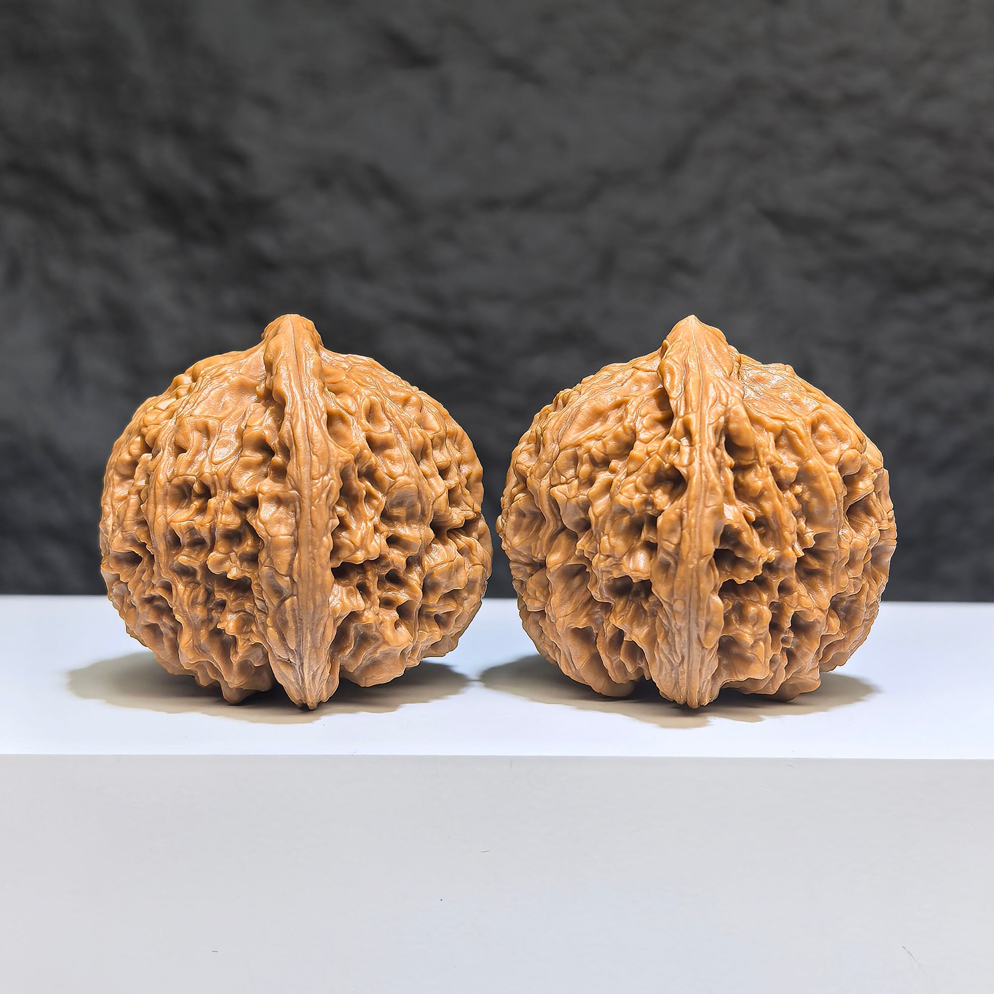 【收藏級】桃心凹底南疆石 文玩核桃 (3.9 × 4.1cm) | [Collector's Grade] Peach Heart Concave Base Nanjiangstone Walnut (3.9 × 4.1cm) - SKU: TXBDNJS-1Z3