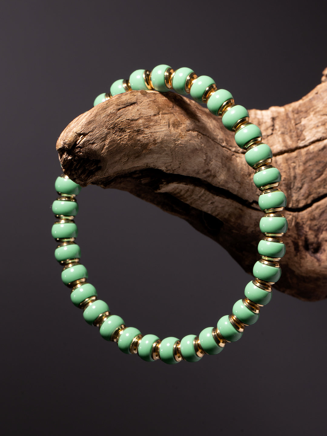 [Zen Collection] "Lumière" Turquoise Bead Bracelet w/ 18K Gold-Plated Brass Spacers (7mm) | 琉光綠松石手串 7mm 銅鍍金隔片 優雅疊戴時尚手鍊
