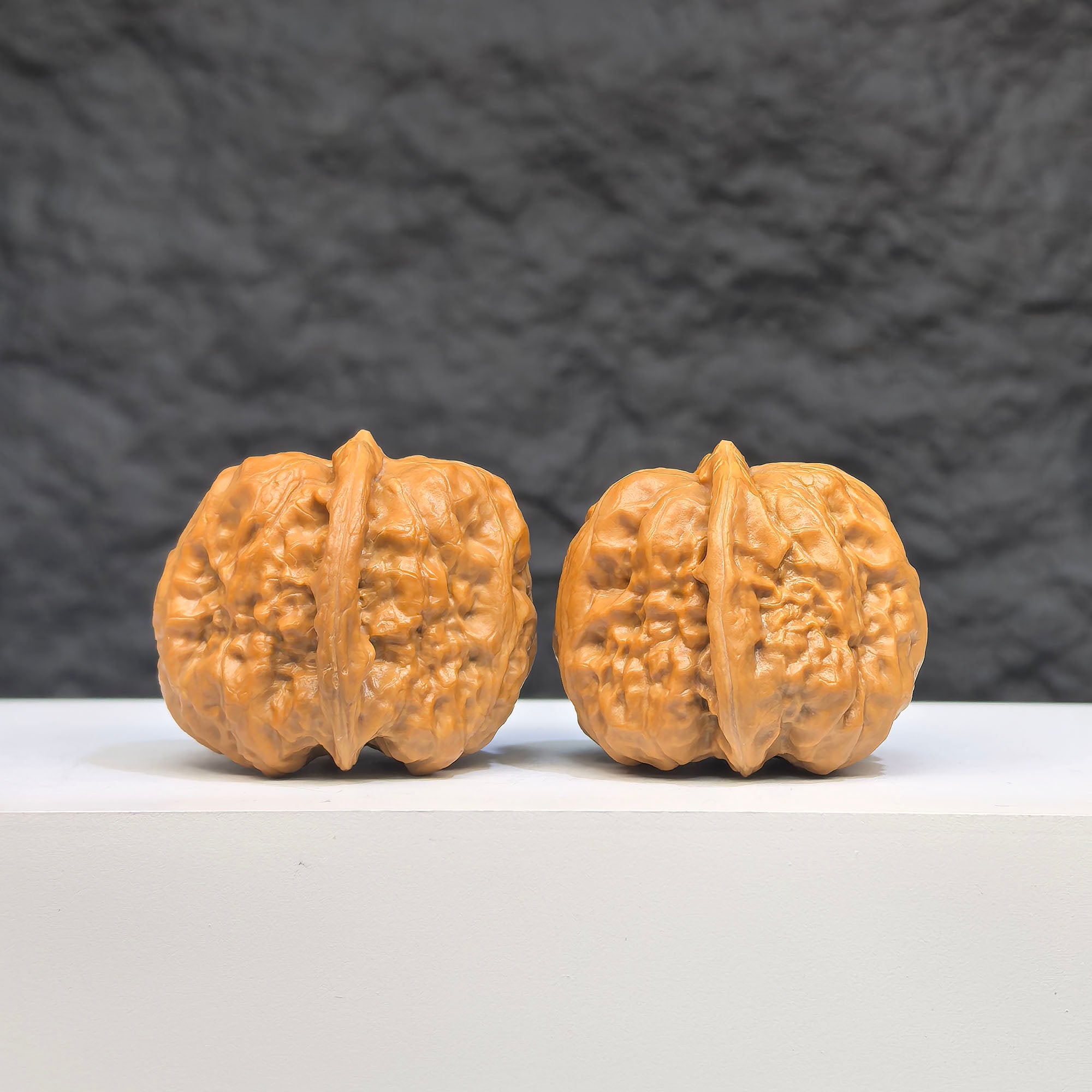 Wenwan Art Toad Crystal Frog Wenwan Walnut pair, 32x36mm, featuring detailed carved toad and frog figures on polished walnuts.