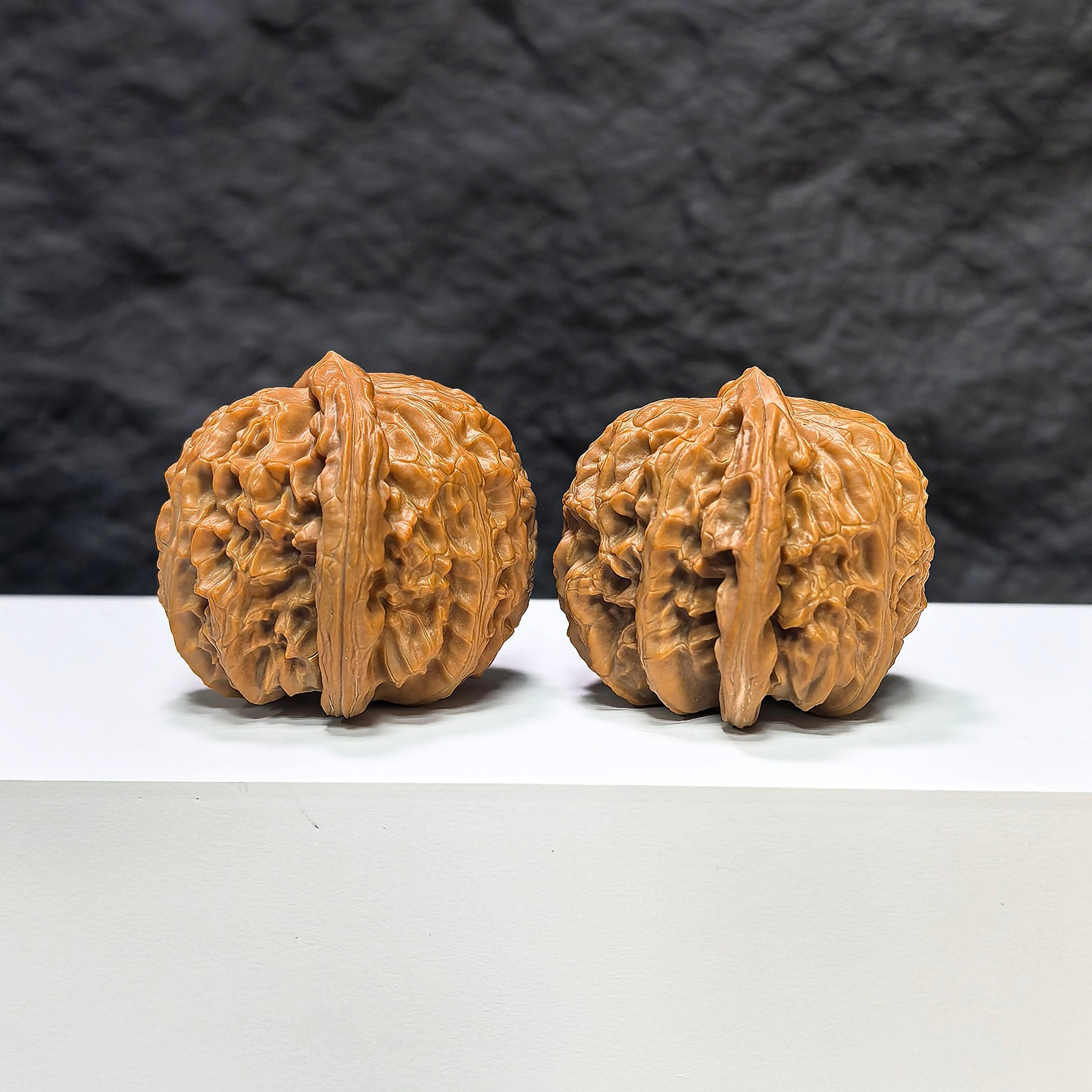 【收藏級】球形白獅子 文玩核桃 (4.1 × 4.1cm) | [Collector's Grade] Spherical White Lion Walnut (4.1 × 4.1cm) - SKU: BSZ-1A0