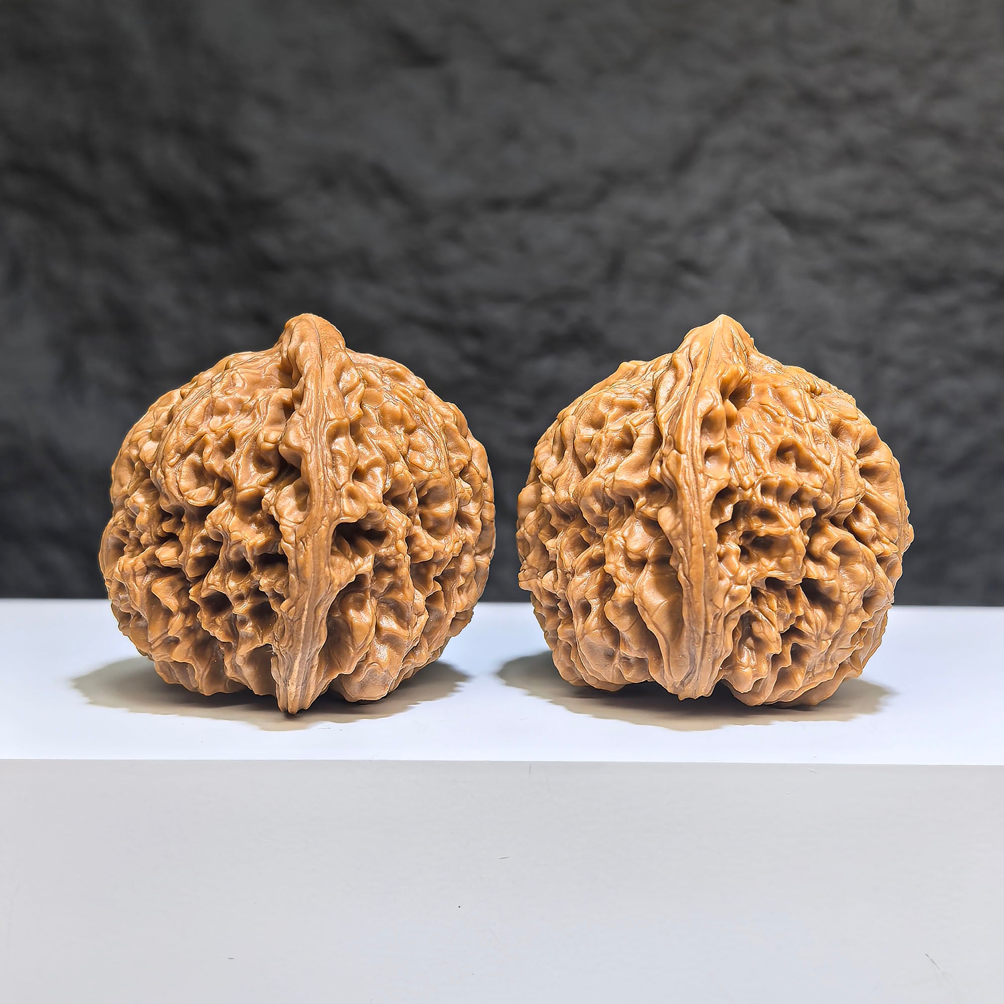 【收藏級】桃心凹底南疆石 文玩核桃 (3.9 × 4.1cm) | [Collector's Grade] Peach Heart Concave Base Nanjiangstone Walnut (3.9 × 4.1cm) - SKU: TXBDNJS-1Z3