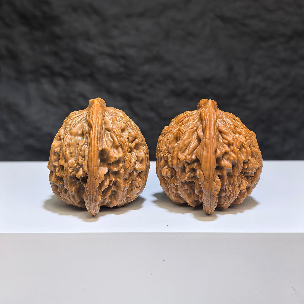 Wenwan Art wheat ear tiger head classic Wenwan walnut pair, 38mm x 36mm, featuring detailed tiger head and wheat ear design.