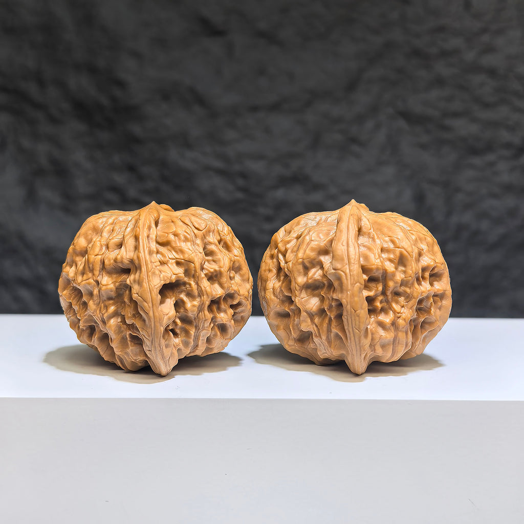 【收藏級】野狼 文玩核桃 (4.0 × 3.9cm) | [Collector's Grade] Wild Wolf Walnut (4.0 × 3.9cm) - SKU: YL-1Z4