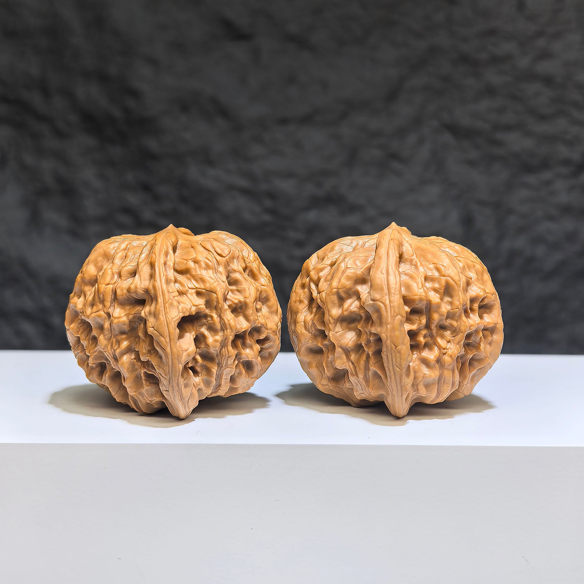 【收藏級】野狼 文玩核桃 (4.0 × 3.9cm) | [Collector's Grade] Wild Wolf Walnut (4.0 × 3.9cm) - SKU: YL-1Z4