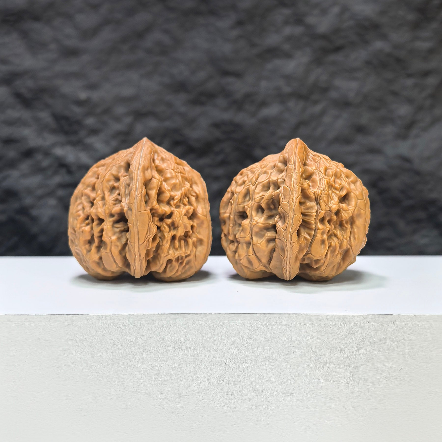 【收藏級】紅錦鯉 文玩核桃 (3.9 × 4.1cm) | [Collector's Grade] Red Koi Walnut (3.9 × 4.1cm) - SKU: HJL-1C9