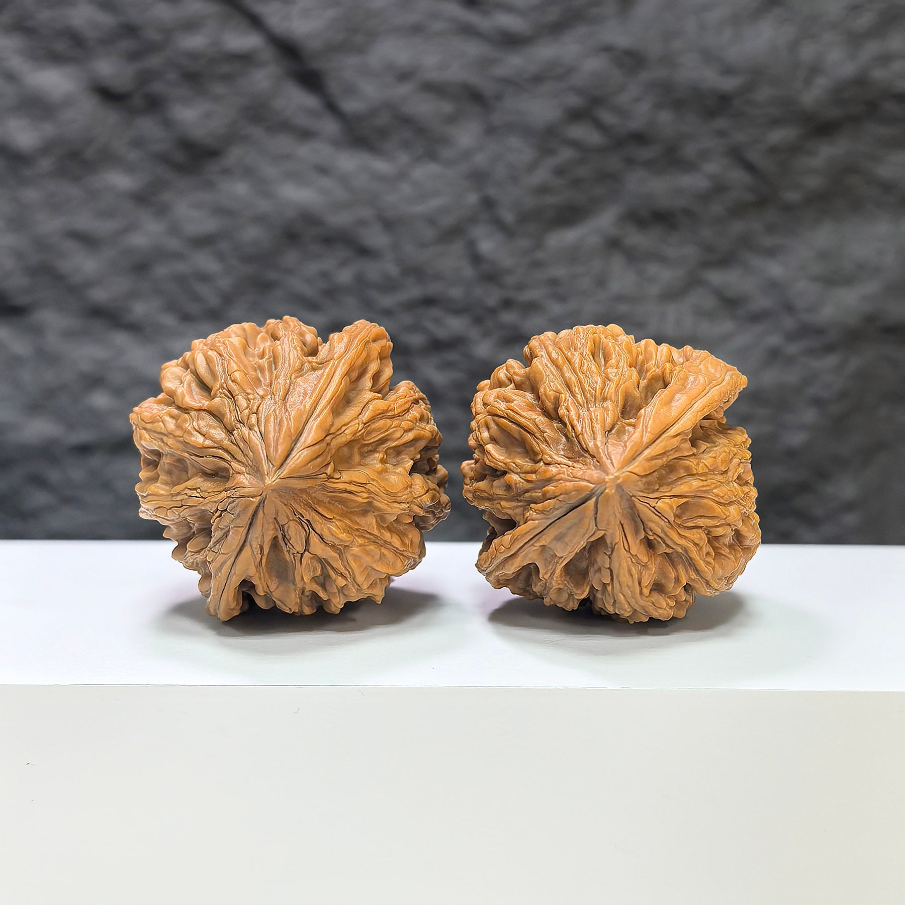 Wenwan Art Sizuolou Classic Wenwan Walnut pair, 41mm x 40mm, featuring smooth polished wood with natural grain details.