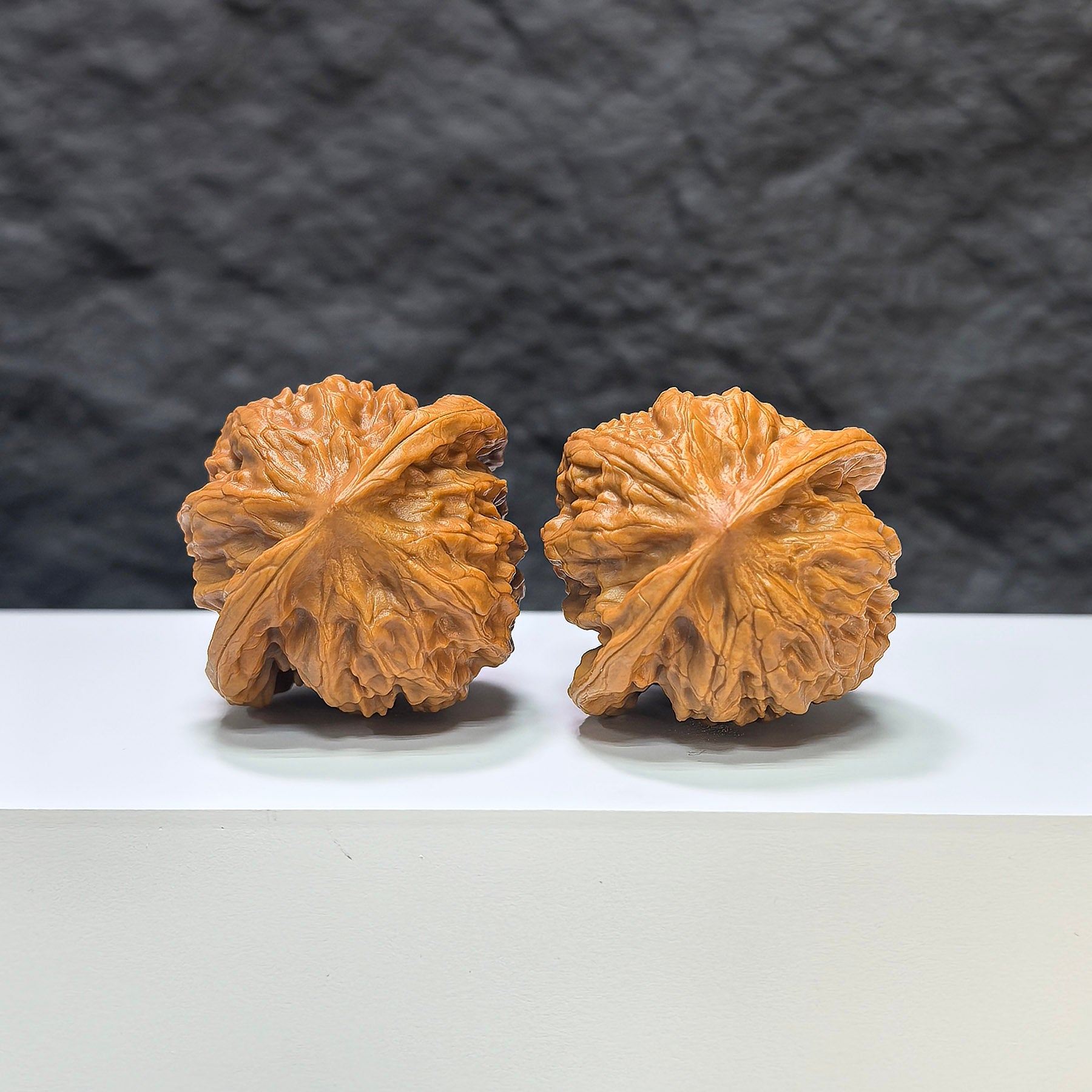 【收藏級】野狼 文玩核桃 (4.0 × 3.8cm) | [Collector's Grade] Wild Wolf Walnut (4.0 × 3.8cm) - SKU: YN-1A5
