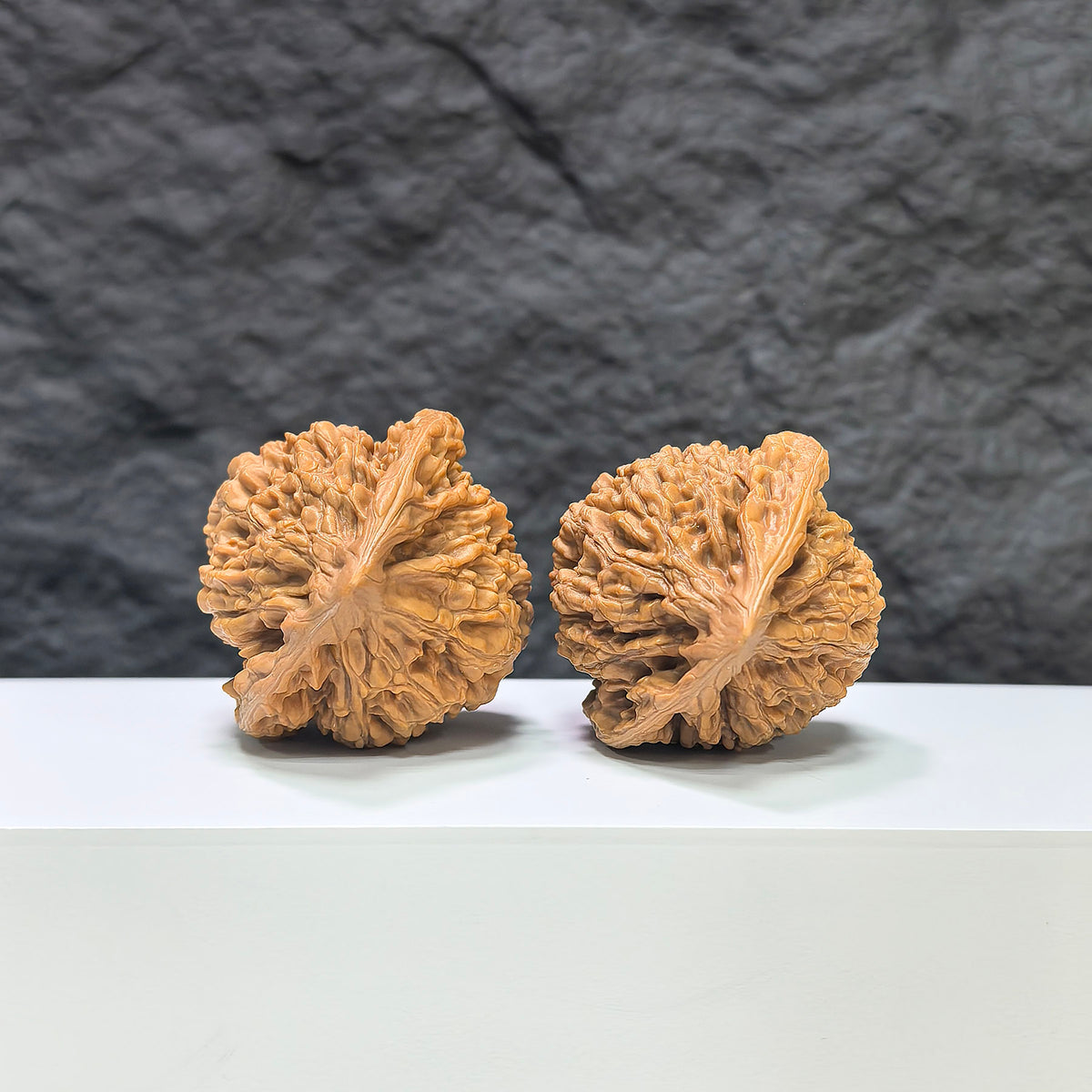 Wenwan Art Concave Base Peach Heart Official Wenwan Walnut pair with deep base, 43mm x 40mm, featuring peach heart design.