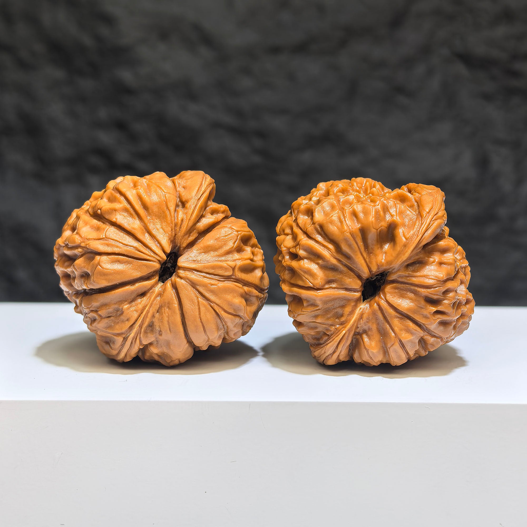 【收藏級】大團圓 文玩核桃 (3.5 × 3.6cm) | [Collector's Grade] Great Reunion Walnut (3.5 × 3.6cm) - SKU: DTY-1Z7