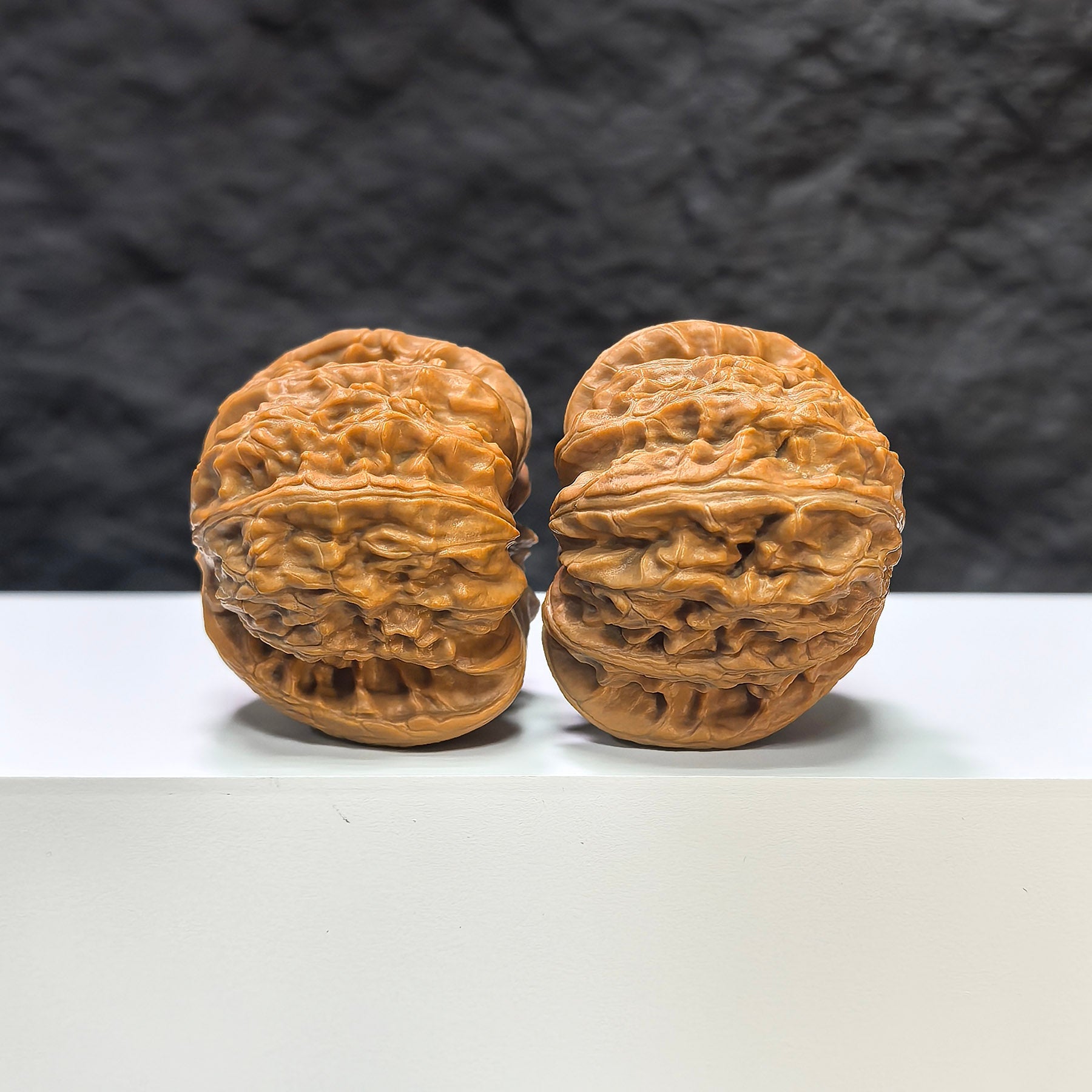 【收藏級】球形白獅子 文玩核桃 (4.4 × 4.3cm) | [Collector's Grade] Spherical White Lion Walnut (4.4 × 4.3cm) - SKU: BSZ-1A1