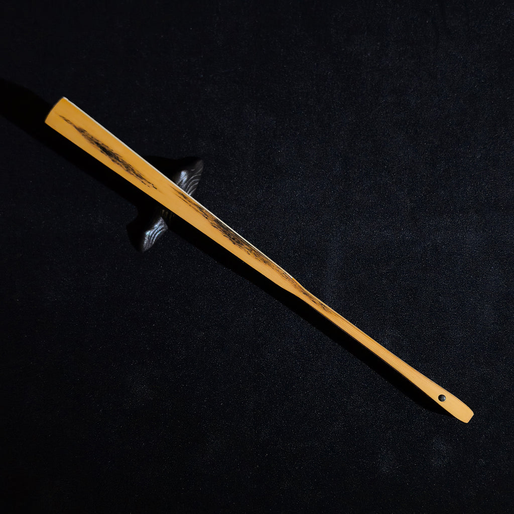 [Master Lingyan Handcrafted] Premium Jade Bamboo Folding Fan - "Beauty Shoulder" Antique Square Head (9.5 Inch / 18 Ribs) | 非遺匠人凌顏手作 9.5寸18方2.0玉竹摺扇（美人肩/古方頭）