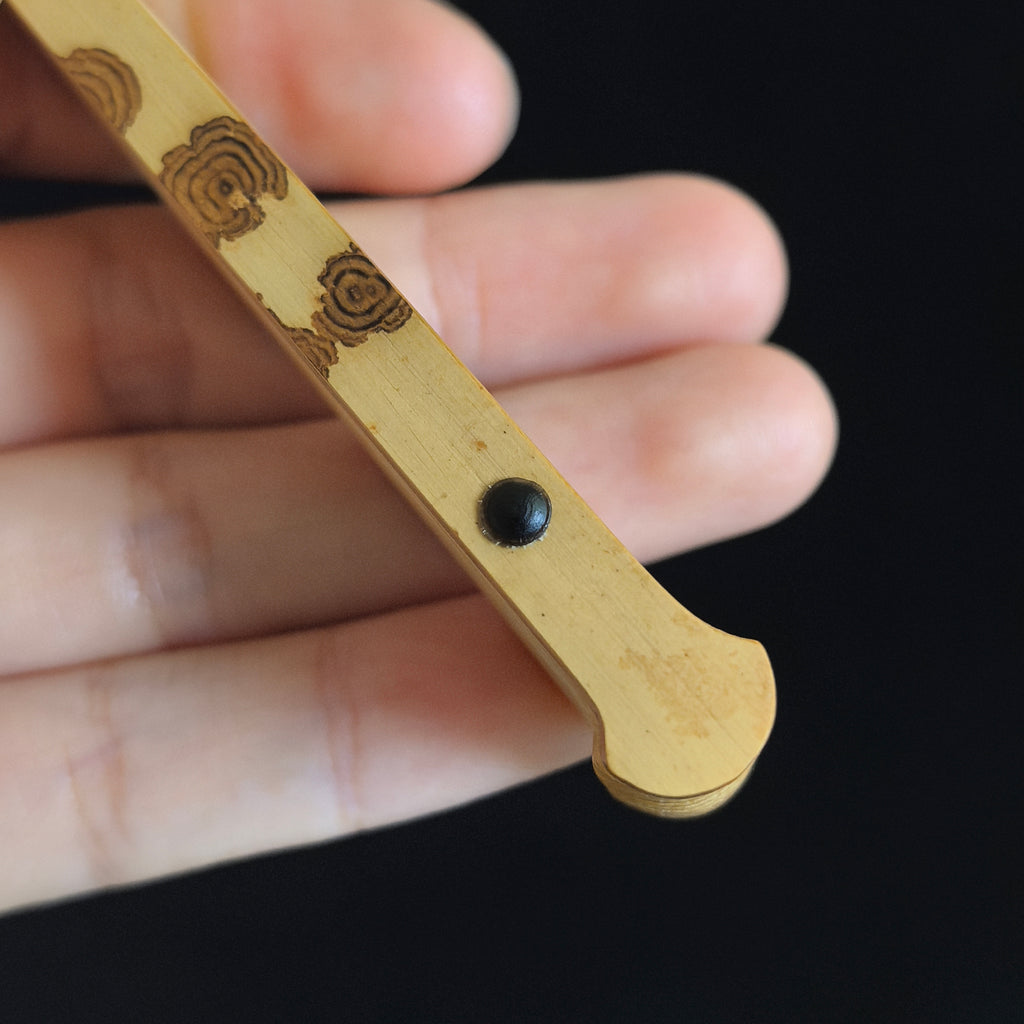 [Master Shen Changrong] Yunfei Cloud-Spotted Bamboo Fan - Qing-Dynasty "Temple Gate" & Horse Tooth Head (9.5 Inch / 16 Ribs) | 安吉沈昌榮手作 雲妃竹 清式廟門 馬牙頭 9.5寸16方2.0