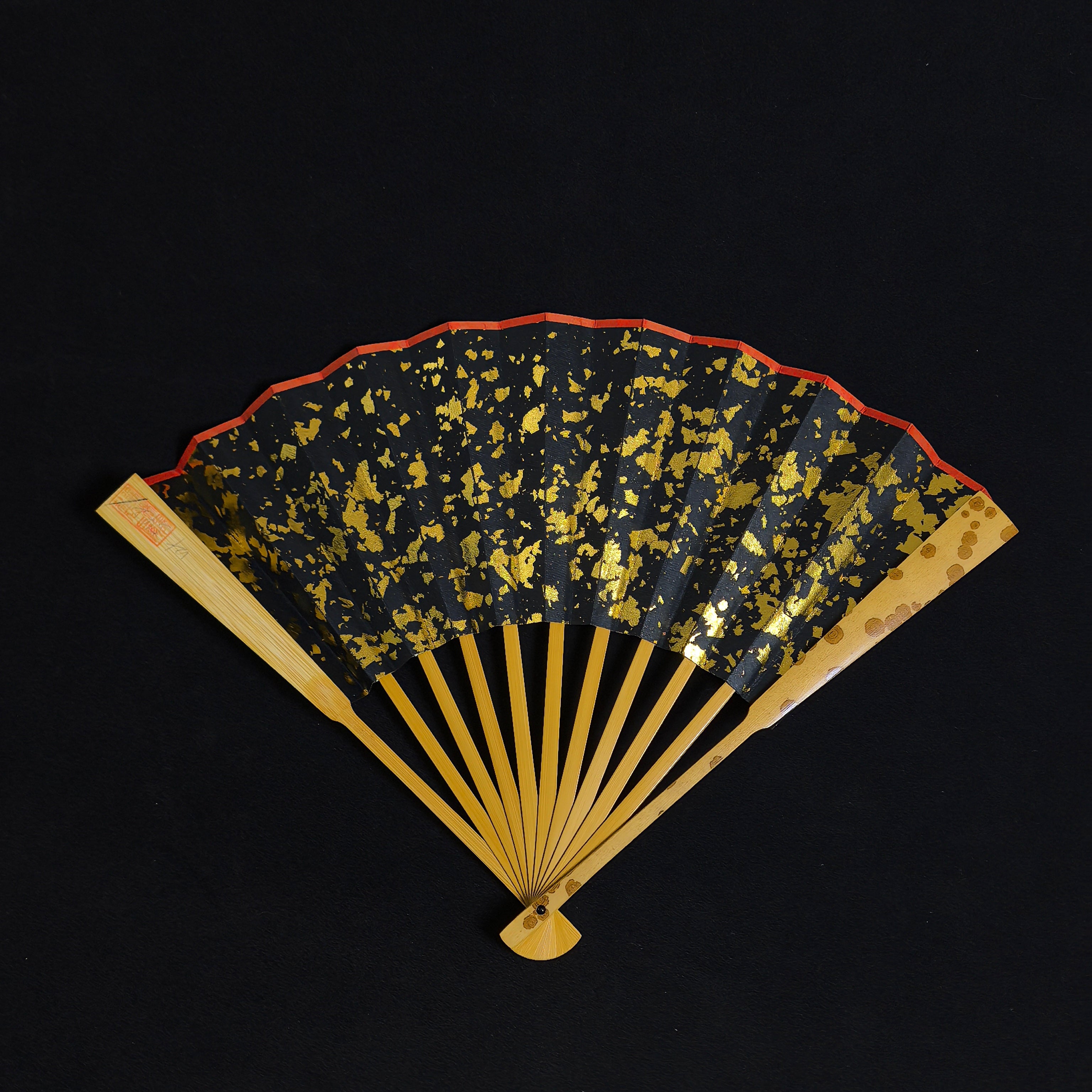 [Master Xu Linyang] Lüchun Yunfei Bamboo Fan w/ Black Gold-Flecked Paper - "Temple Gate" Shovel Shoulder & Antique Square Head (8.5 Inch / 11 Ribs / 2.5 Profile) | 徐林陽手作 綠春雲妃雙合鏟子廟門肩古方頭 8.5寸11方2.5（黑灑金扇面）