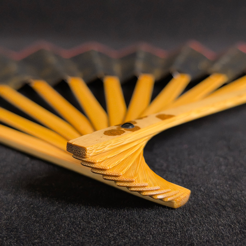 [Master Xu Linyang] Lüchun Yunfei Bamboo Fan w/ Black Gold-Flecked Paper - "Temple Gate" Shovel Shoulder & Antique Square Head (8.5 Inch / 11 Ribs / 2.5 Profile) | 徐林陽手作 綠春雲妃雙合鏟子廟門肩古方頭 8.5寸11方2.5（黑灑金扇面）
