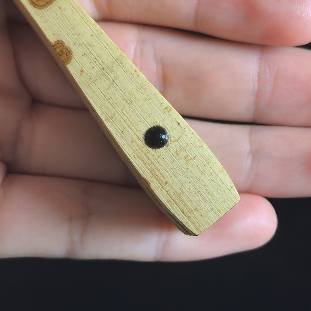 [Master Zou Chunming] Yunfei Bamboo Fan w/ Black Gold-Flecked Paper - "Beauty Shoulder" Ban-Qin Antique Square Head (9.5 Inch / 16 Ribs) | 鄒春明手作 雲妃竹雙合青 美人肩半琴古方頭 9.5寸16方2.0（黑灑金扇面）