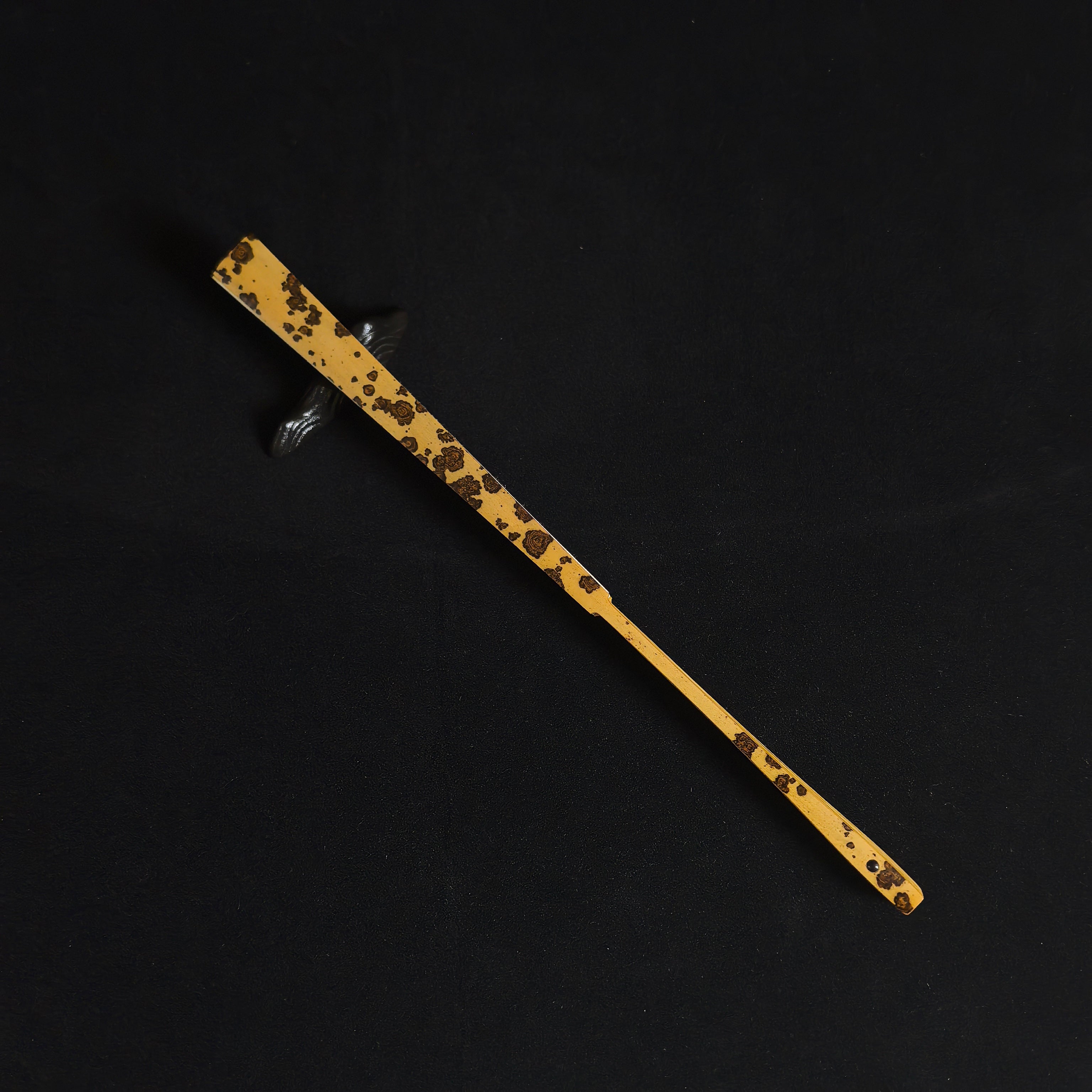 [Master Zhang Wen'an] Malipo Purple-Pattern Aged Yunfei Bamboo Fan - Qing "Temple Gate" & Antique Square Head (9.5 Inch / 16 Ribs) | 張文安手作 麻栗坡紫花老雲妃 廟門肩古方頭 9.5寸16方2.0