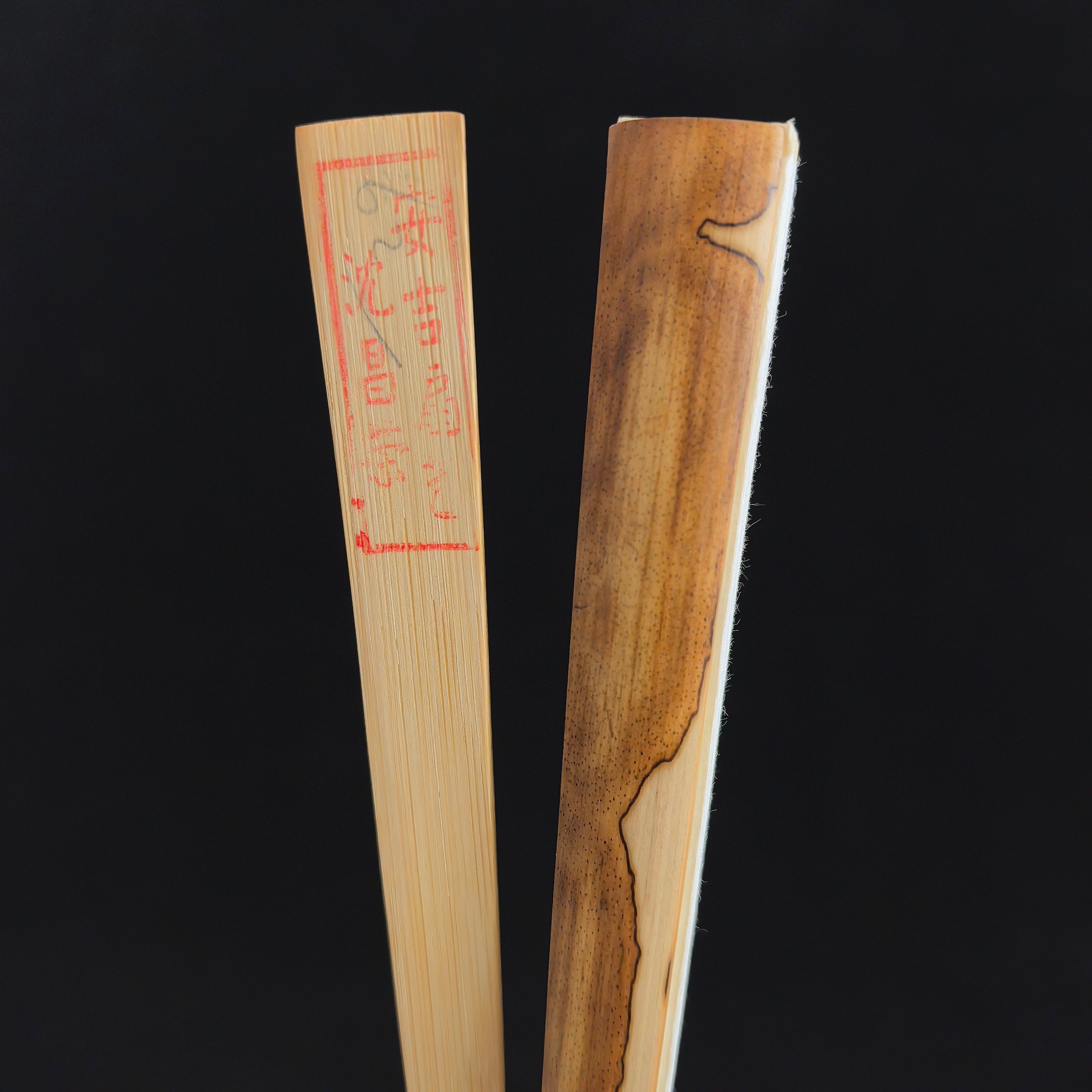 [Master Shen Changrong] Rare Butterfly-Spotted Bamboo Fan - Qing "Temple Gate" & Ming-Style Head (9.5 Inch / 16 Ribs / 1.8 Profile) | 安吉沈昌榮手作 蝴蝶妃竹 廟門肩明式頭 9.5寸16方1.8