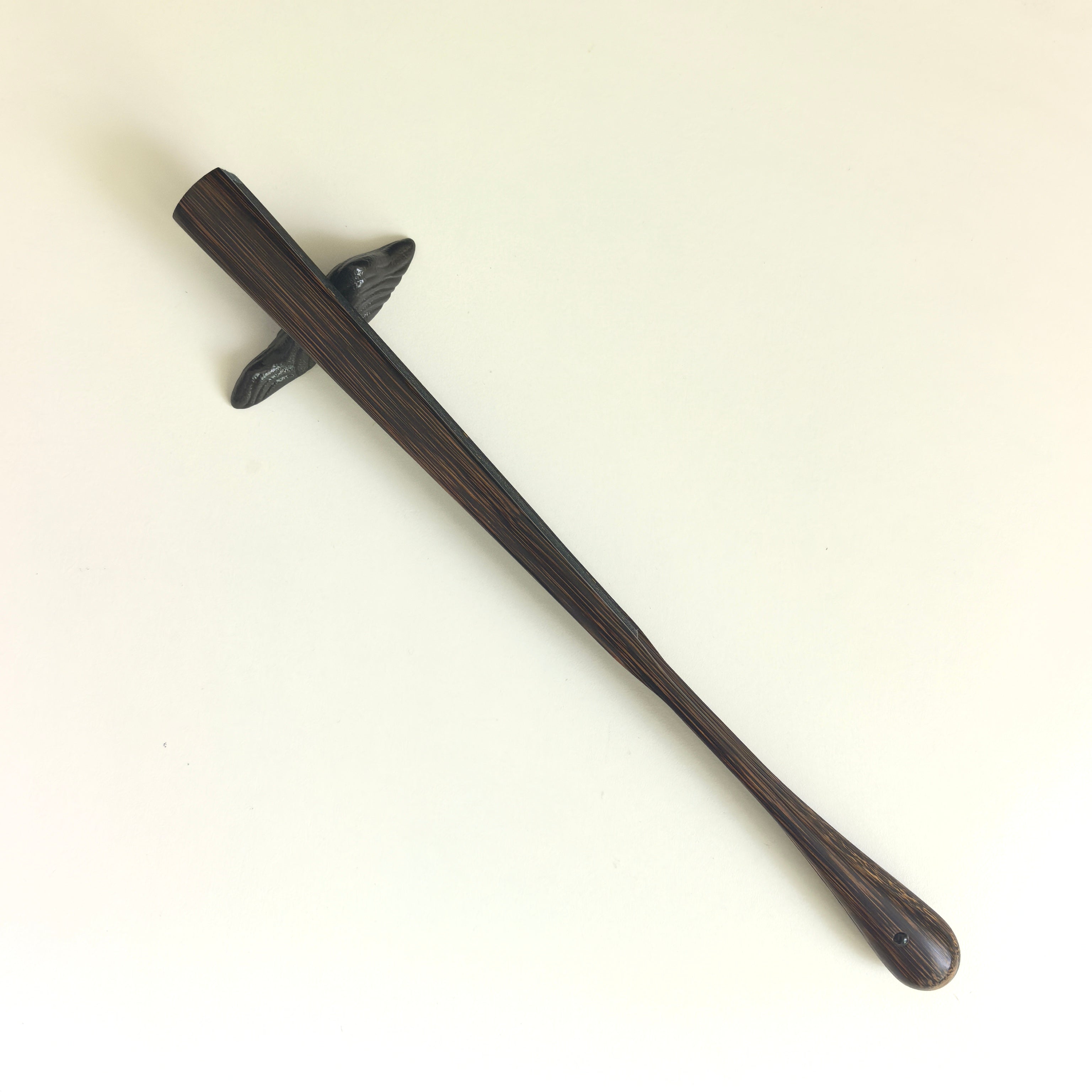 [Master Yu Sihai] Handcrafted Vietnam Black Palm Wood Fan w/ Black Gold-Flecked Paper - "Beauty Shoulder" Large Eggplant Head (9.5 Inch / 18 Ribs) | 余四海手作 越南黑棕 美人肩大茄頭 9.5寸18方2.0（黑灑金扇面）