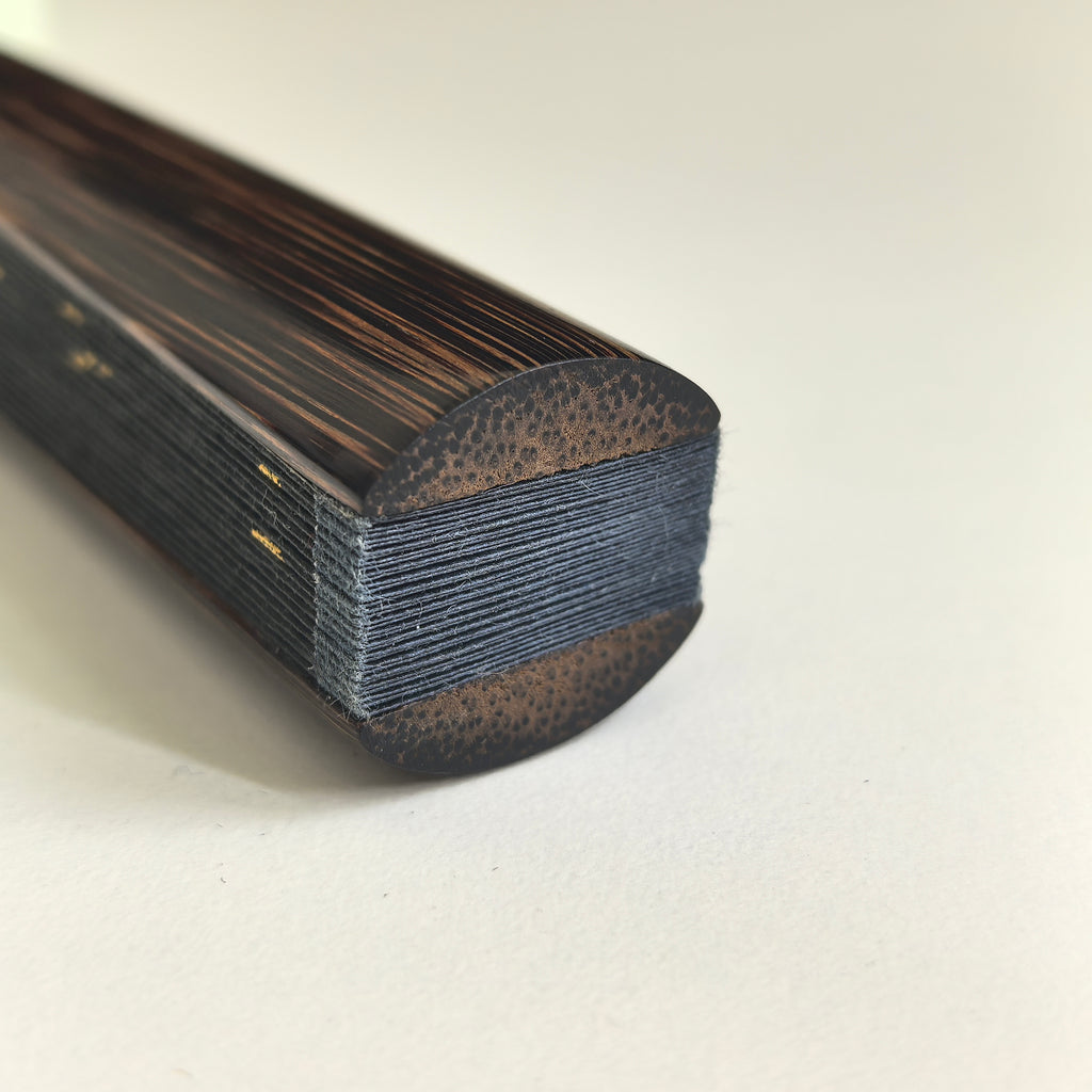 [Master Yu Sihai] Handcrafted Vietnam Black Palm Wood Fan w/ Black Gold-Flecked Paper - "Beauty Shoulder" Large Eggplant Head (9.5 Inch / 18 Ribs) | 余四海手作 越南黑棕 美人肩大茄頭 9.5寸18方2.0（黑灑金扇面）