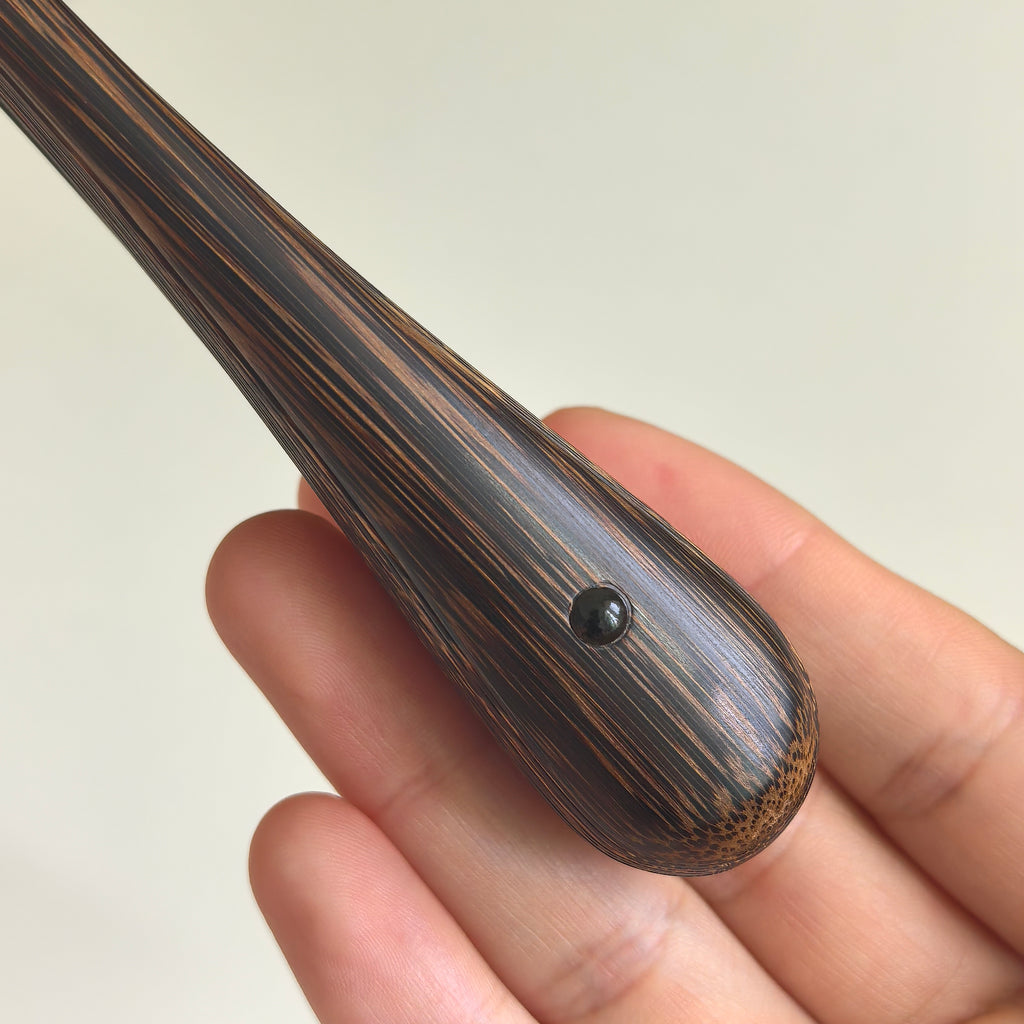 [Master Yu Sihai] Handcrafted Vietnam Black Palm Wood Fan w/ Black Gold-Flecked Paper - "Beauty Shoulder" Large Eggplant Head (9.5 Inch / 18 Ribs) | 余四海手作 越南黑棕 美人肩大茄頭 9.5寸18方2.0（黑灑金扇面）