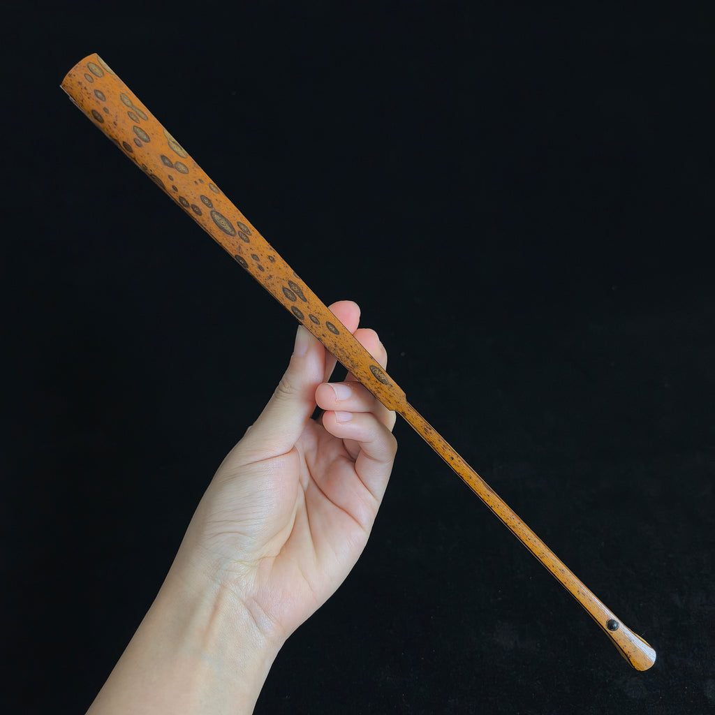 [Master Chen Yunfeng] Rare Aged Meilu Bamboo Fan - "White-Flake Soy-Sauce Base", Qing "Temple Gate" & Horse Tooth Head (9.5 Inch / 16 Ribs) | 陳雲峰手作 稀缺老梅麓白花醬油底 廟門肩馬牙頭 9.5寸16方2.0