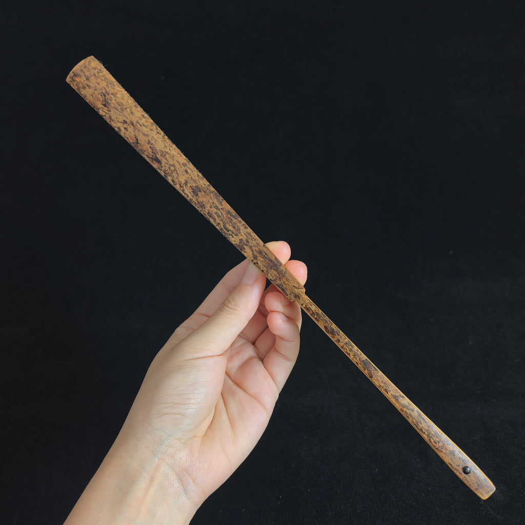[Master Wu Shengfu] Rare 1st-Gen "Ghost Face" Bamboo Fan - Qing "Temple Gate" & Antique Square Head (9.0 Inch / 16 Ribs) | 吳勝富手作 稀缺初代鬼臉斑竹 廟門肩古方頭 9寸16方2.0